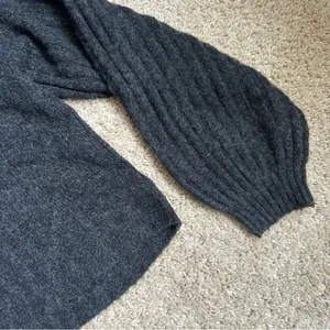 American Eagle Outfitters Gray Cardigan Sweater thumbnail 5