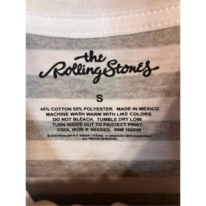 Buckle The Rolling Stones women’s graphic T-shirt size Small nwt (2280) thumbnail 3