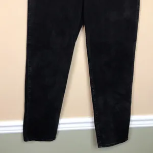 Hollister Women’s Black Denim Ultra High-Rise Mom Jean thumbnail 3