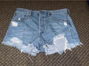 Levi’s Jean 501 Shorts thumbnail 1