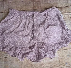 Rachel Ashwell Women’s Pink Floral Ruffle Lounge Shorts Size Large thumbnail 1