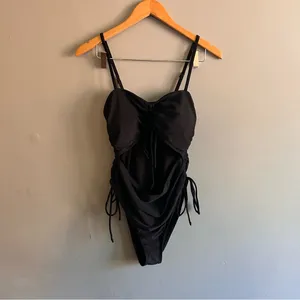 Amazon NWOT Sexy Black High Cut Ruched Side Ties One Piece Swimsuit | Size: L thumbnail 3