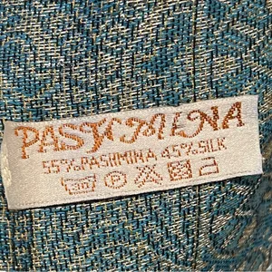 Pashmina Silk blend fringe Elegant Blue and Gold Paisley Scarf wrap shawl 70’ thumbnail 2