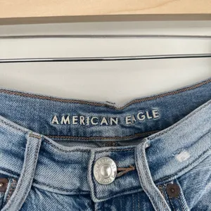 American Eagle Women’s 6 Baggy Jean thumbnail 2