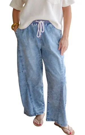 RISEN Light Wash Denim Slouchy Cropped Barrel Wide Leg Jeans Size Small thumbnail 1
