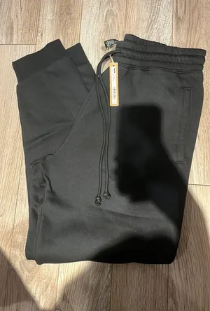 Men’s SKIMS jogger sweatpants thumbnail 1