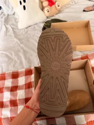 UGG Classic Ultra Mini Platform thumbnail 3