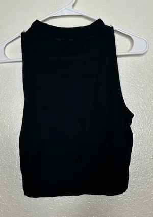 Roxy Black Ribbed Stretchy Crop Tank Top‎ Small thumbnail 1
