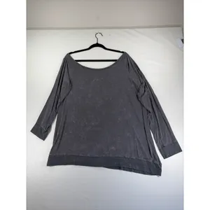 LoveSick Gray Vampire Lips Fangs Off Shoulder Sweatshirt Size 2X Halloween thumbnail 9