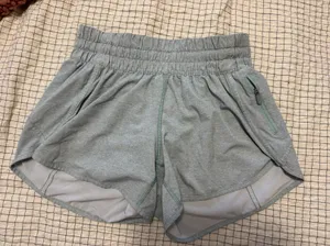Lululemon Hotty Hot Short 2.5” thumbnail 1