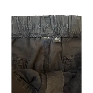 American Eagle Mid Rise Baggy Wide Leg Cargo Pants Womens Size 14 Faded Black thumbnail 4