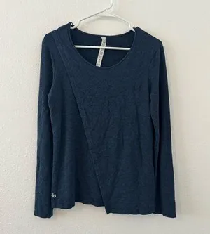 Alo Kira long sleeve Draped front Top Athleisure Sporty Comfy Size Medium thumbnail 1