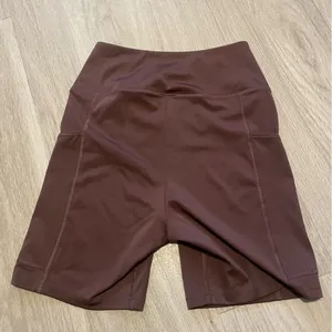 Gymshark brown pocket shorts thumbnail 3