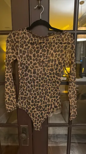 Abercrombie Top Bodysuit leopard thumbnail 3