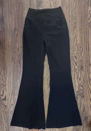 Halara Black bootcut stretchy jeans thumbnail 1
