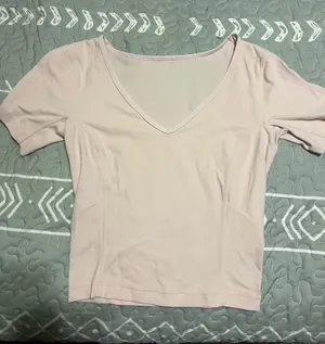 Lululemon Top thumbnail 1