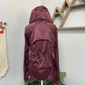 Lululemon Goal Crusher Burgundy Lightweight Jacket Mesh Hooded Windbreaker thumbnail 4