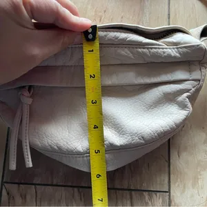 Small cream faux leather cross‎ body bag thumbnail 9