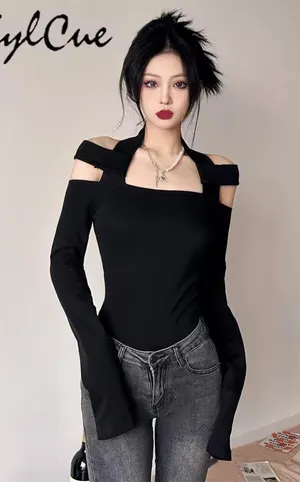 Hanging Neck Off thumbnail 6