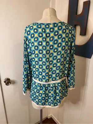 Matilda Jane Blue and Cream Crochet-Trim Floral Sleeve Tunic thumbnail 3