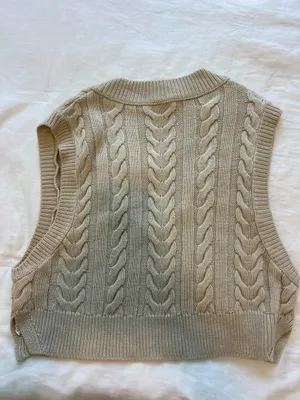 Pull & Bear Sweater Vest thumbnail 2