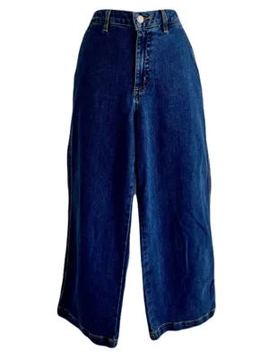 LL Bean Classic Fit 207 Wide Leg High Waisted Jeans in “Washed Indigo”, Size 10 thumbnail 2