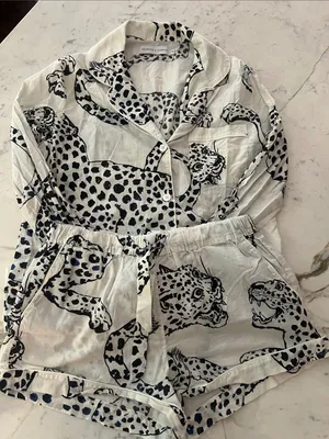 Desmond And Dempsey Black Jaguar Cotton Pajama Set thumbnail 3