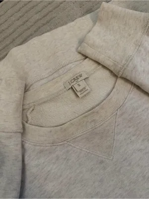 Crew Oatmeal Crewneck Sweatshirt 🤍 Size Small thumbnail 7