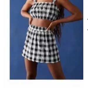 Black and white gingham checkered mini skirt never worn thumbnail 2