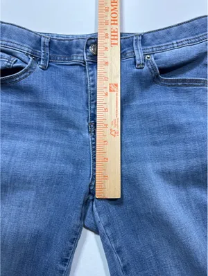 Lincoln Outfitters Classic Light Blue Denim Jeans Size 2 - Straight Leg Comfort! thumbnail 4
