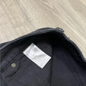 •AMERICAN EAGLE• DISTRESSED MOM JEANS thumbnail 4