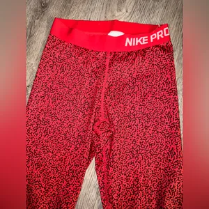 NIKE Pro Dri-Fit Red Capri Compressions thumbnail 3