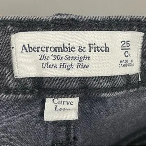 Abercrombie‎ and Fitch The 90s Straight Ultra High Rise Curve Love Size 25 / 0 thumbnail 10