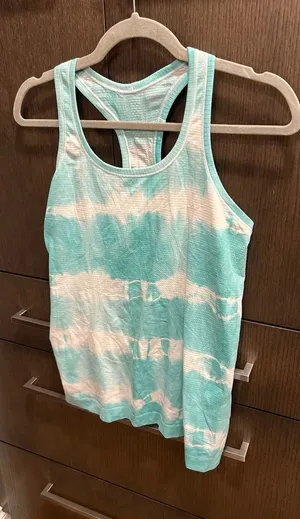 Lululemon Swiftly Tech Racerback‎ Tank in a blue tie-dye 6 thumbnail 1