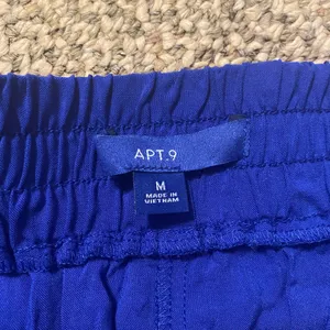 Target Womens Royal blue flowy shorts thumbnail 3