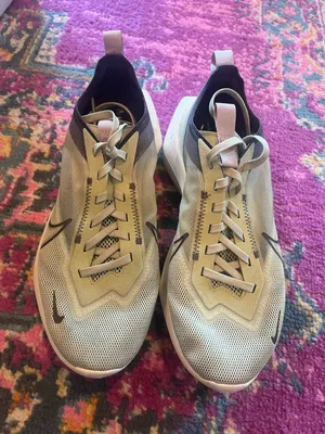 Nike Women’s Shoes thumbnail 2