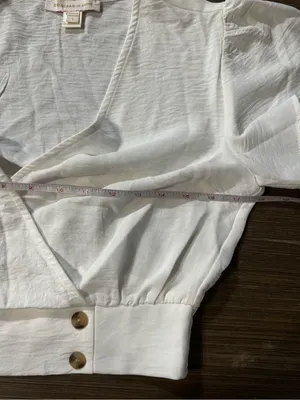 Monteau White Wrap Crop Top with Gold Buttons thumbnail 7