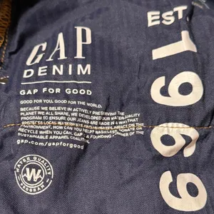 Gap Denim Est 1969 Women's/Teen's Girlfriend High Rise Jeans Size 8/29T thumbnail 3