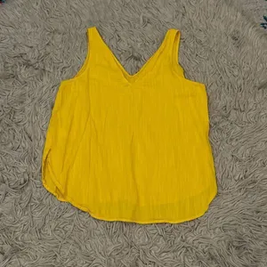 Old Navy Tank Top Large thumbnail 3