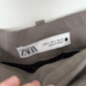 Zara Women’s Medium Grey Wide Leg Trouser Dress Pants thumbnail 2
