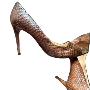 VC SIGNATURE Leather Snake Print Pointed‎ Toe Heel Sz 9.5 thumbnail 4