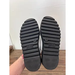 Madden NYC Womens White Black Chunky Platform Lug Sole Buckle Sandals Size 5 thumbnail 3