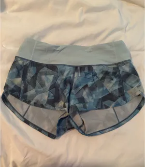 Lululemon Speed Up Shorts 2.5" thumbnail 3