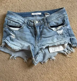 Eunina Low rise jean shorts thumbnail 1