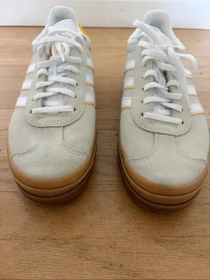 Adidas Gazelle Bold size 10.5 taupe white yellow gold thumbnail 2