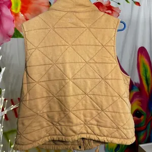 B82. Calia by Carrie Underwood tan quilted vest with fur trim thumbnail 4