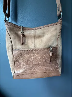 The Sak Tan Leather Crossbody Bag with Floral Embossed Pocket thumbnail 6