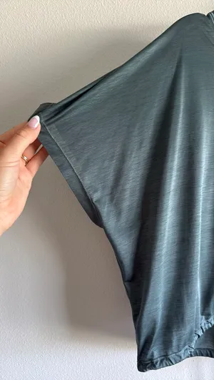 Lululemon top thumbnail 4