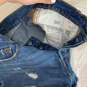 501 Denim High Waisted Shorts thumbnail 3