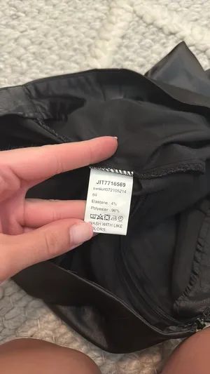 Black skirt thumbnail 3